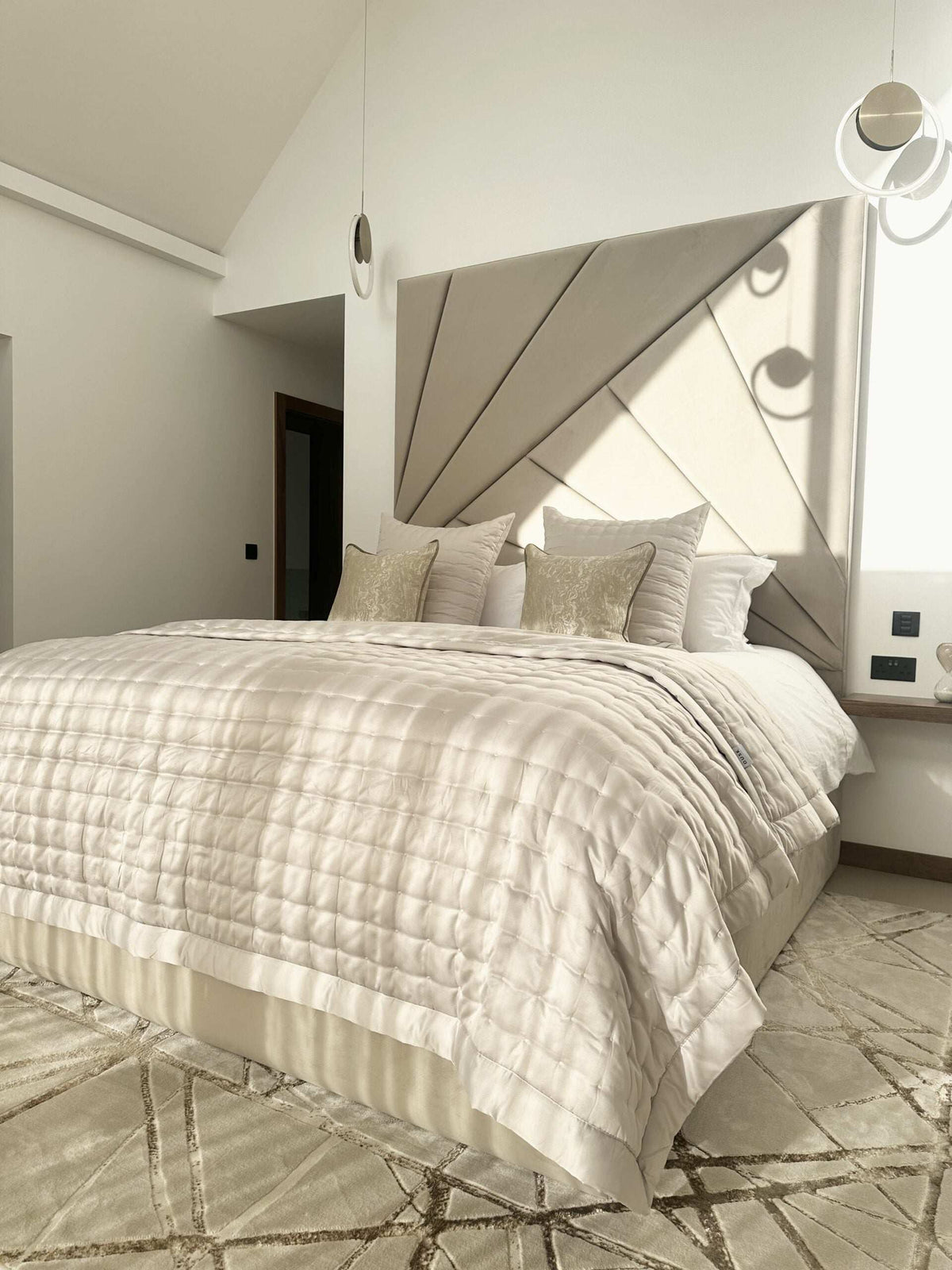 Monarch Upholstered Bedframe