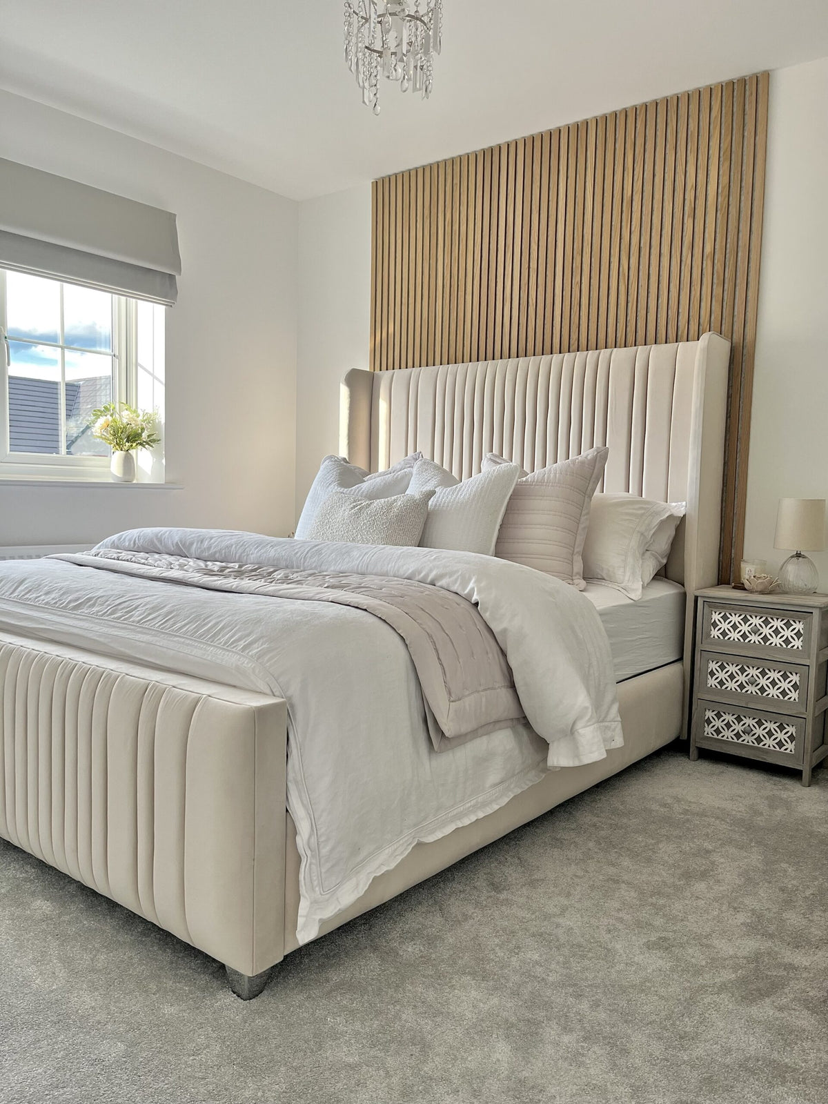 Mayfair Winged Bed